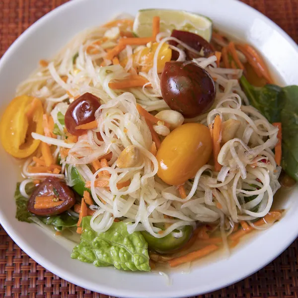 Green Papaya Salad at Aloy Modern Thai Larimer